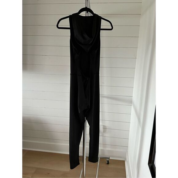 One-piece open back hooded bodysuit size medium - Picture 4 of 9